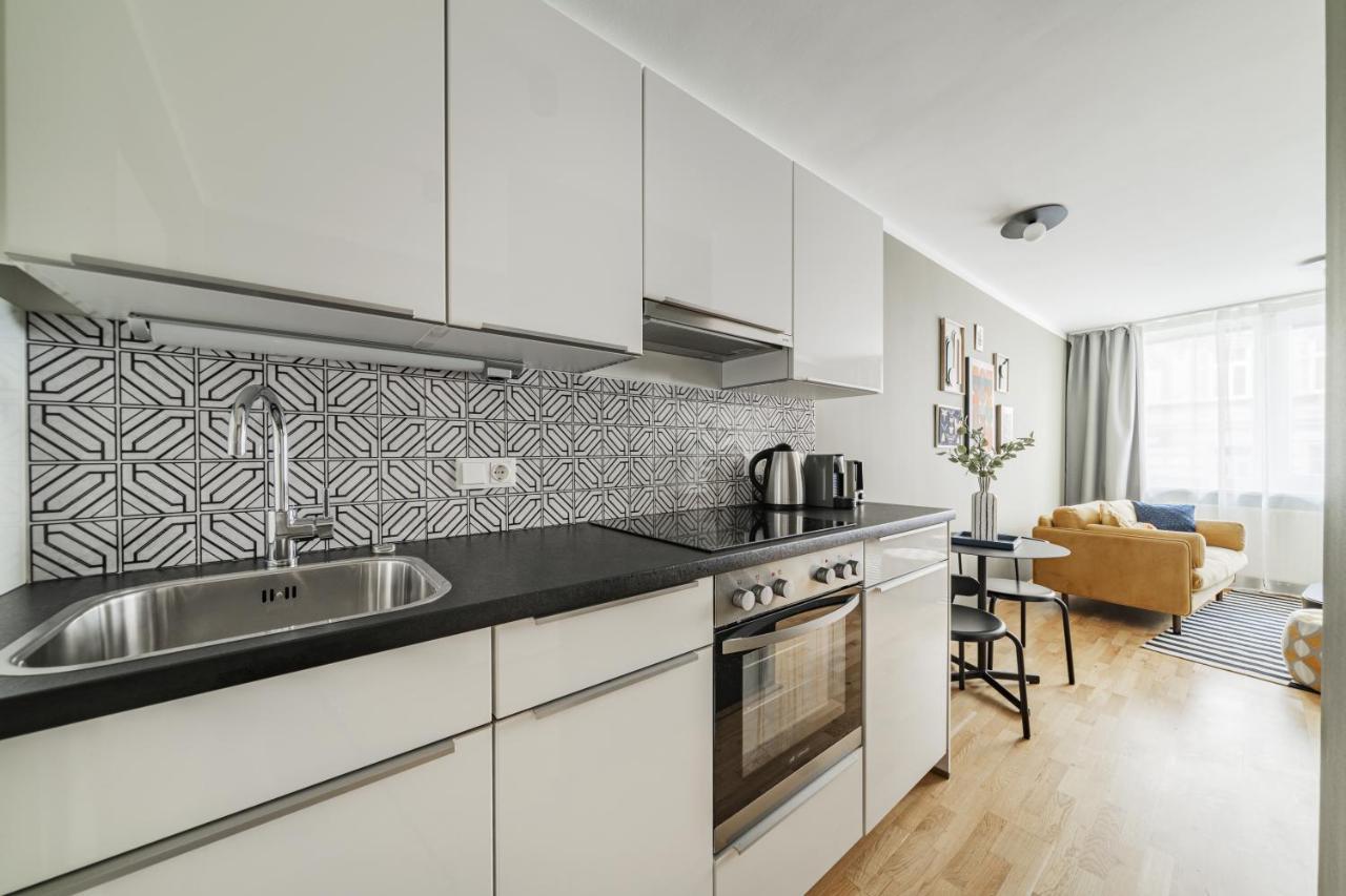 Aparthotel Urbm Pulse Viena Exterior foto