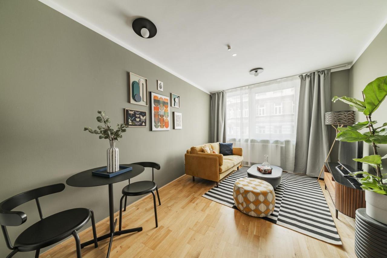 Aparthotel Urbm Pulse Viena Exterior foto